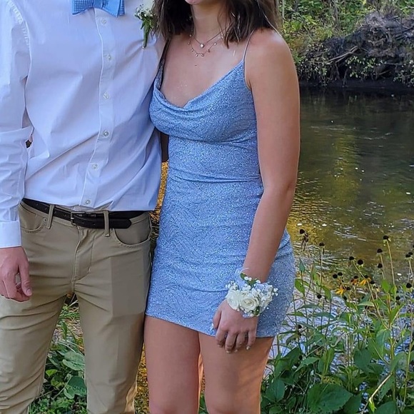 Homecoming/Formal Dress - Picture 1 of 4